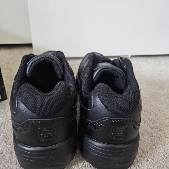 NEW IN BOX Fila Memory Workshift Slip Resistant Men's Shoes Black US Size 10.5 - Picture 4 of 11